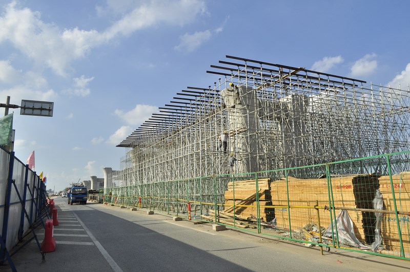 你知道盤扣式腳手架施工通道系統(tǒng)有哪些優(yōu)點(diǎn)嗎？